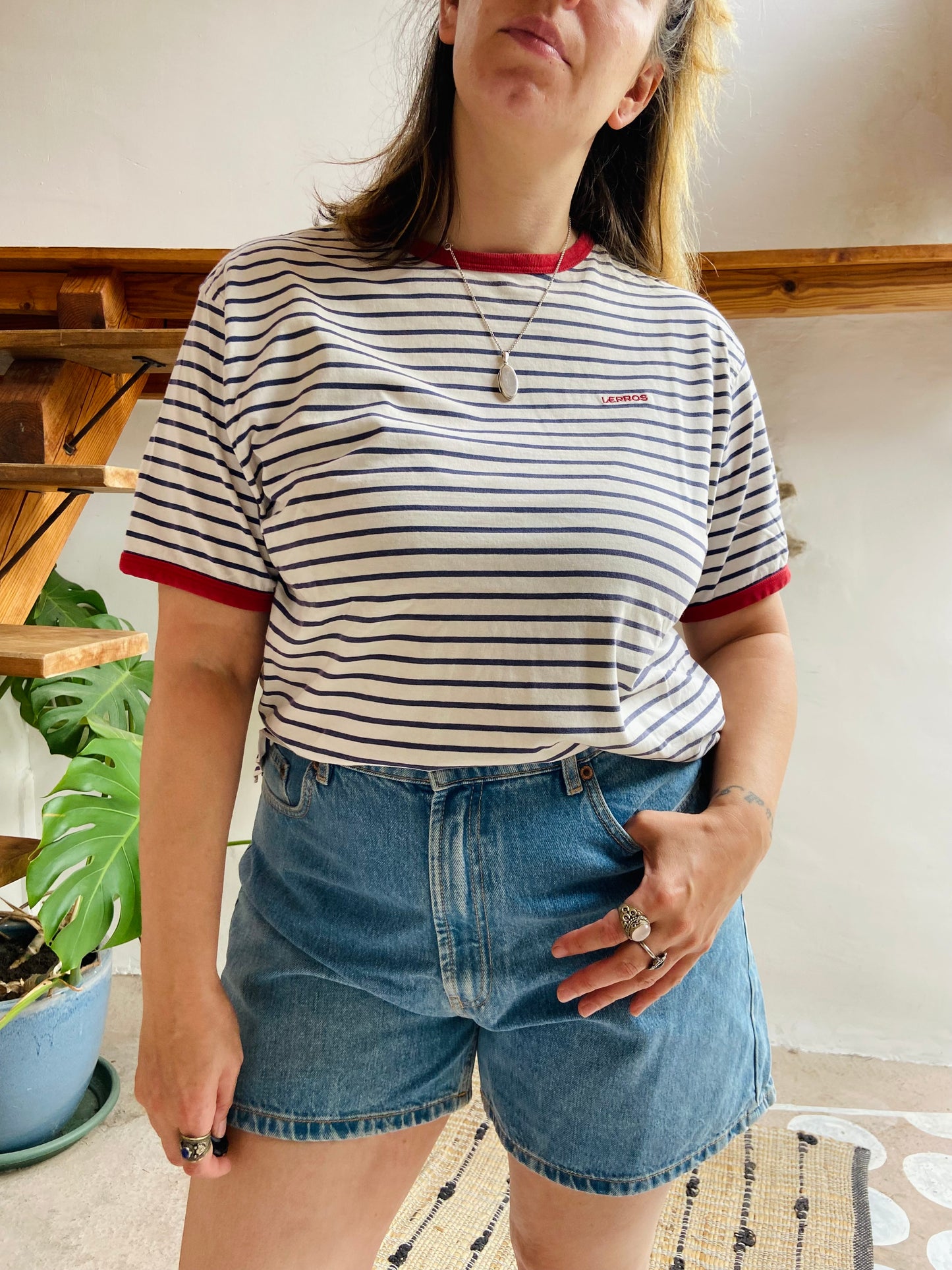 VINTAGE 90's Blue & White & Red Stripe Tee T-Shirt - M/L