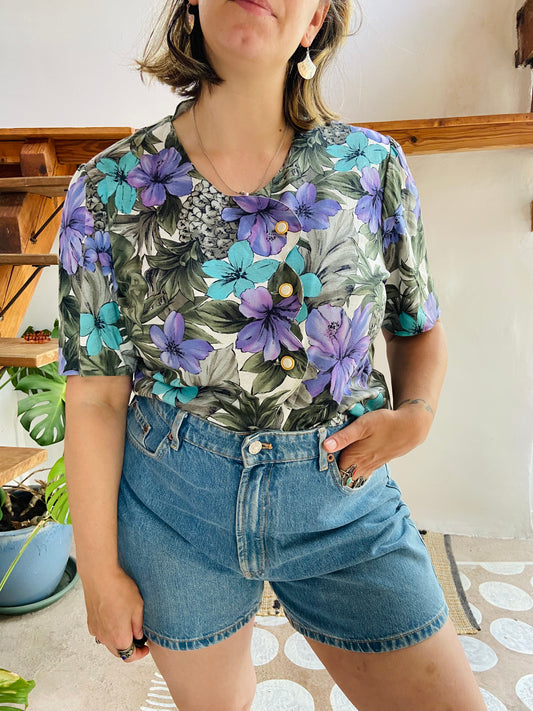 VINTAGE 80’s Blue & Purple Floral Short Sleeve Top - S/M