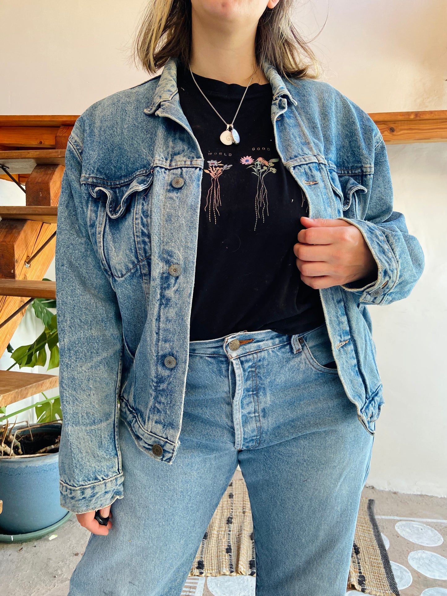 VINTAGE 90's Light Wash Denim Jacket - M