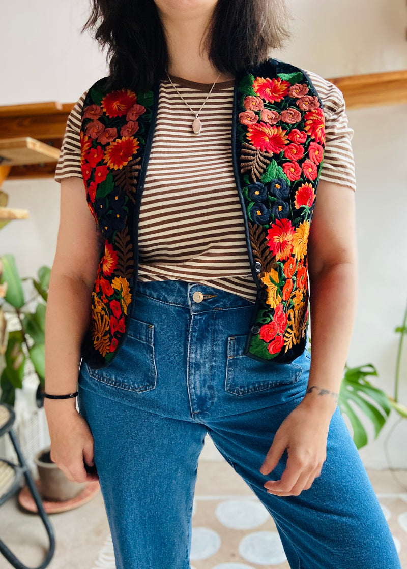 VINTAGE 70’s Floral Embroidered Waistcoat - S/M