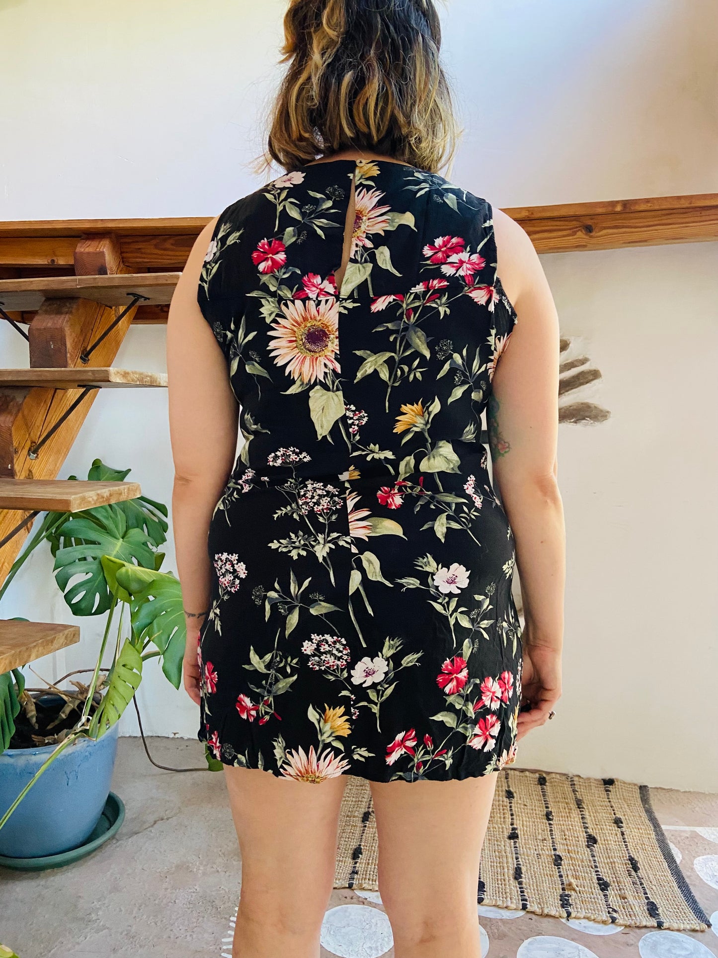 VINTAGE 90’s Floral Black Mini Dress - M