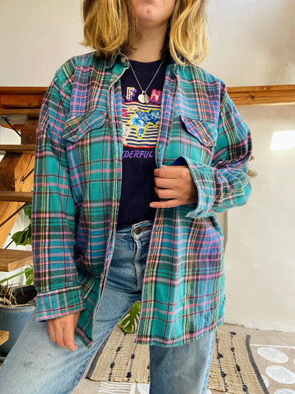 VINTAGE 90’s Checked Blue Flannel Long Sleeve Shirt - L