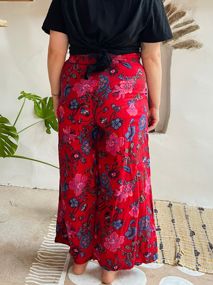 VINTAGE 90's Wide Leg Floral Red Trousers - M/L