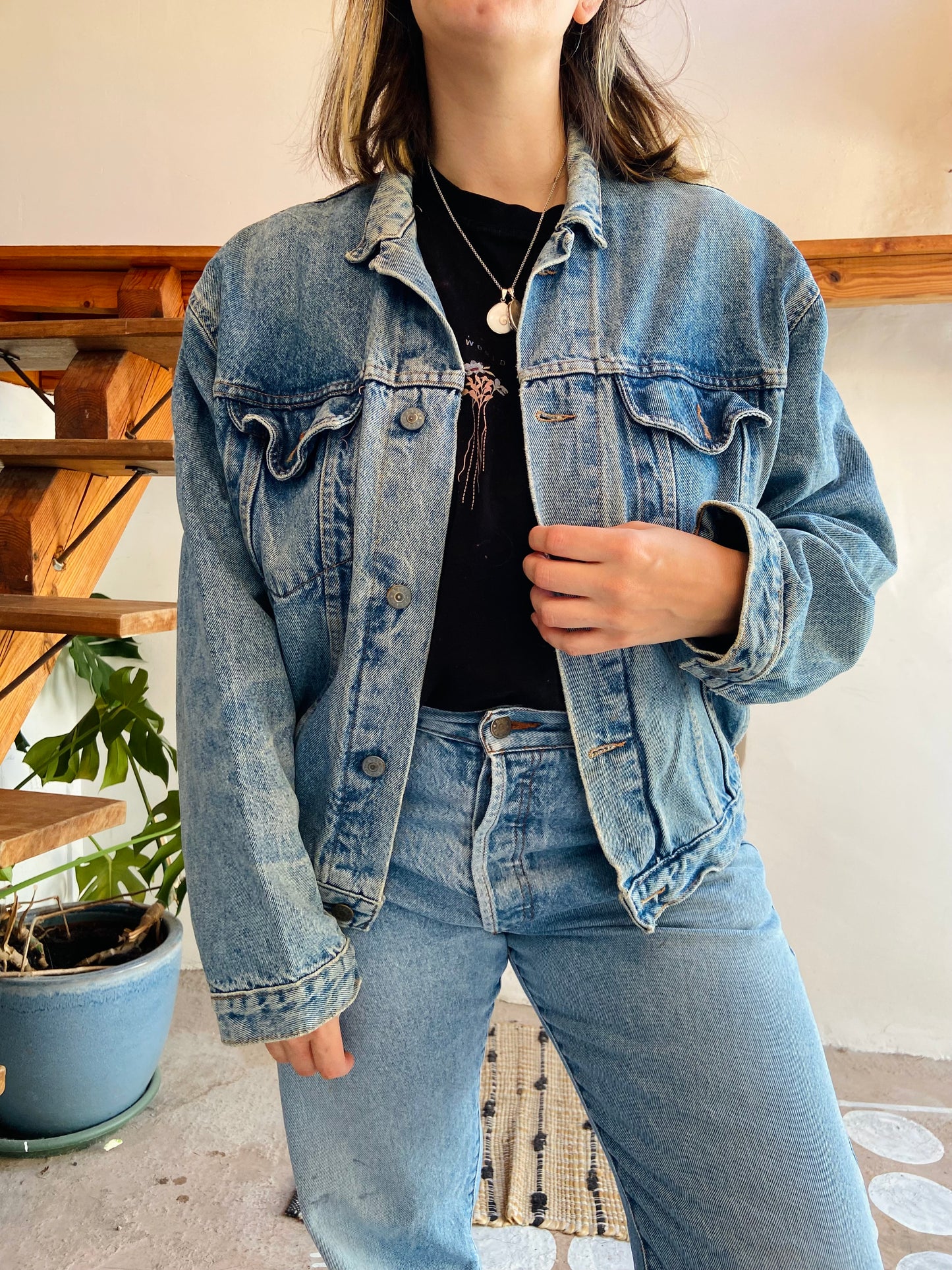 VINTAGE 90's Light Wash Denim Jacket - M