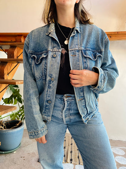VINTAGE 90's Light Wash Denim Jacket - M