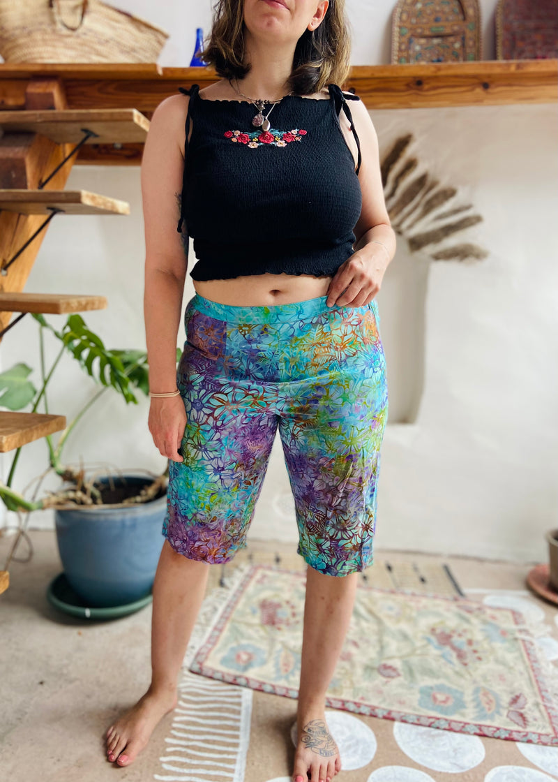 VINTAGE 90’s Tie Dye Festival Cropped Trousers - M/L