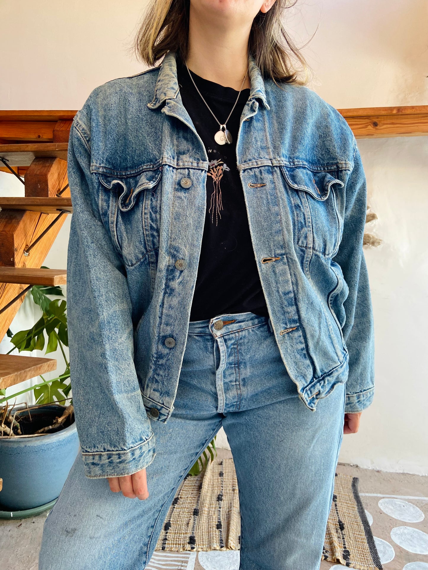 VINTAGE 90's Light Wash Denim Jacket - M