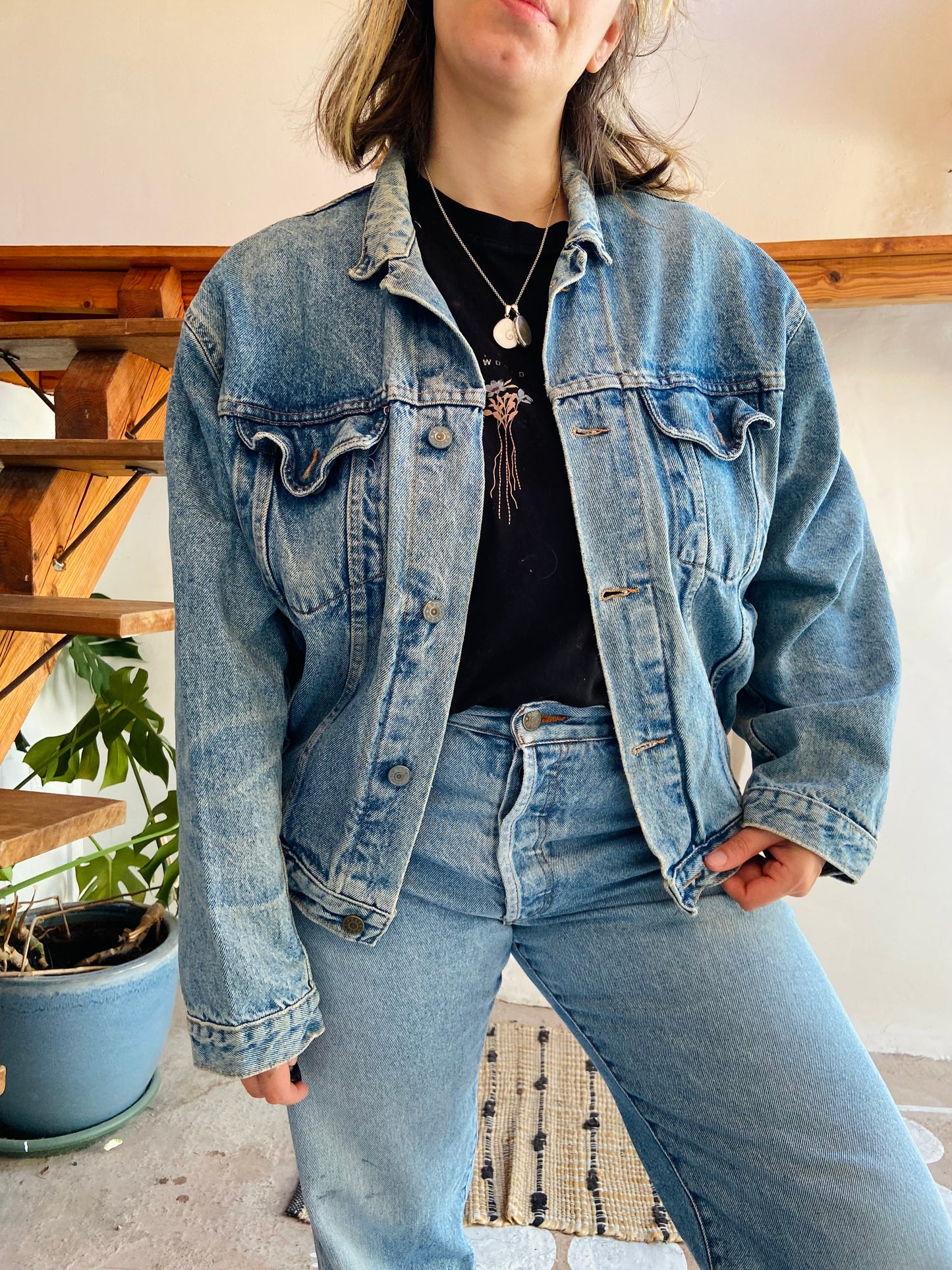 VINTAGE 90's Light Wash Denim Jacket - M