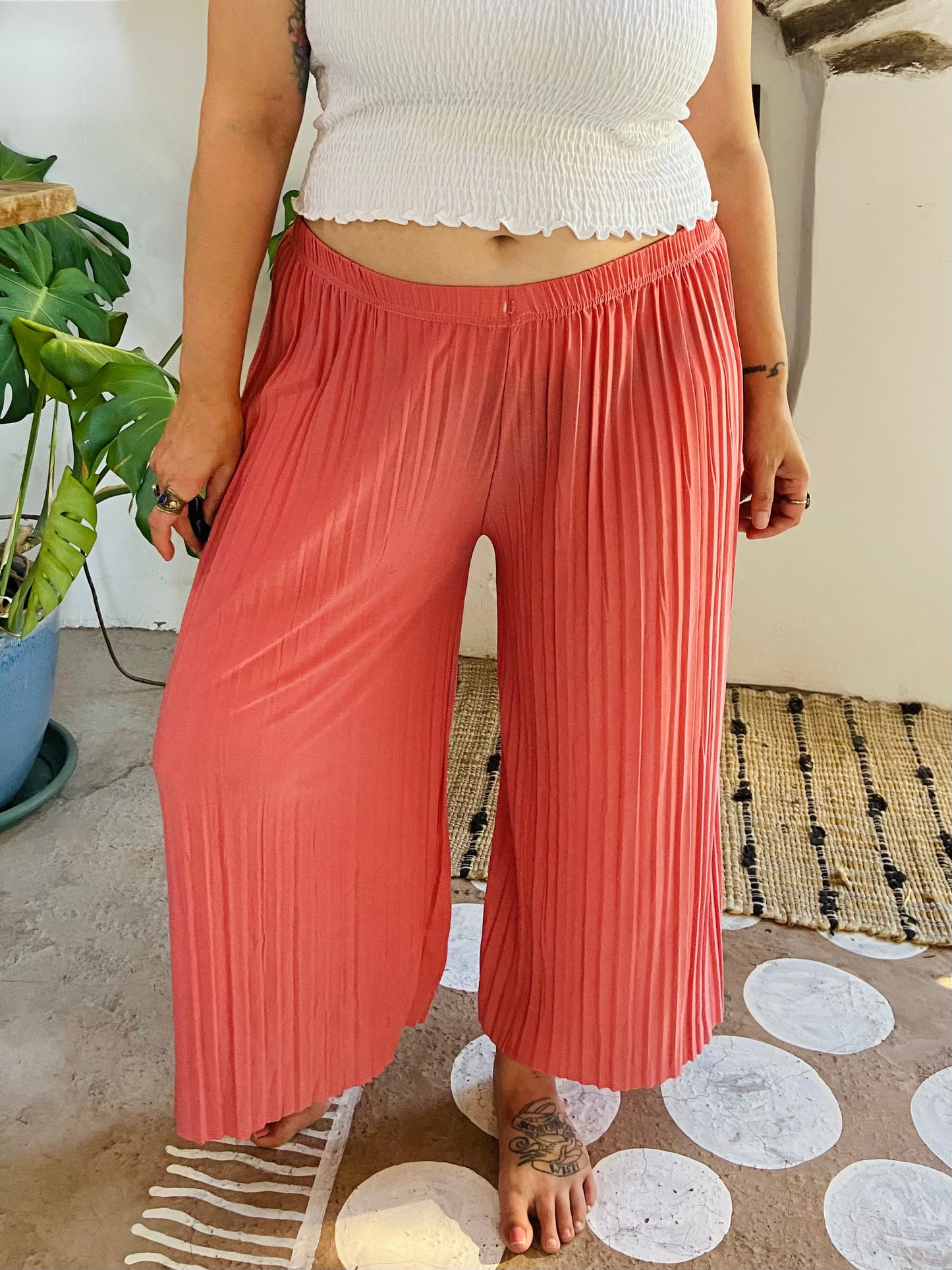 VINTAGE 90's Pink Pleated Wide Leg Trousers - M