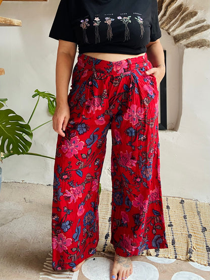 VINTAGE 90's Wide Leg Floral Red Trousers - M/L