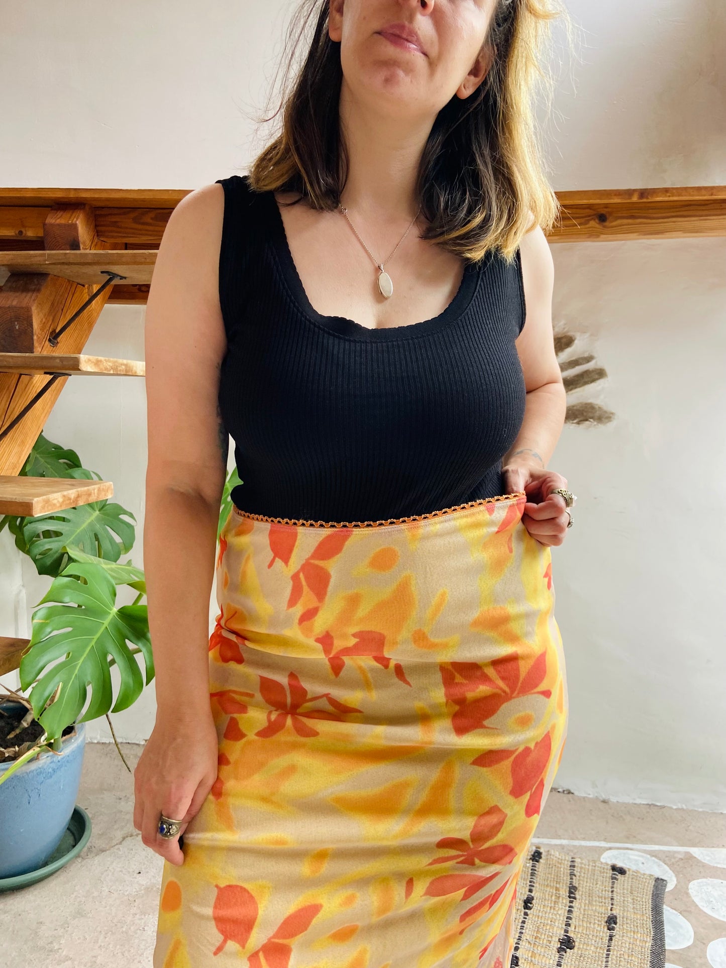 VINTAGE 90's Orange & Yellow Tube Midi Skirt - M