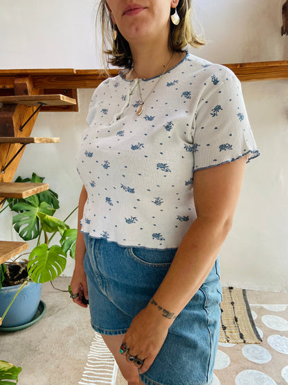 VINTAGE 90’s Blue Floral Baby Tee Crop Top - M/L