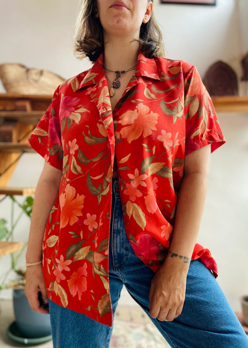 VINTAGE 90’s Red Floral Print Shirt - L