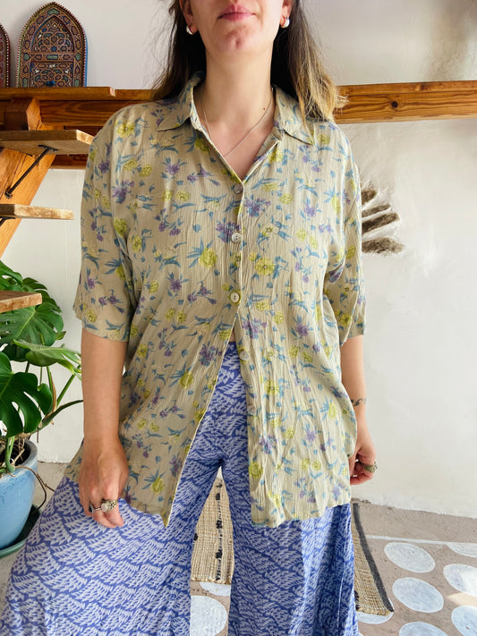 VINTAGE 90's Pastel Floral Short Sleeve Shirt - M/L
