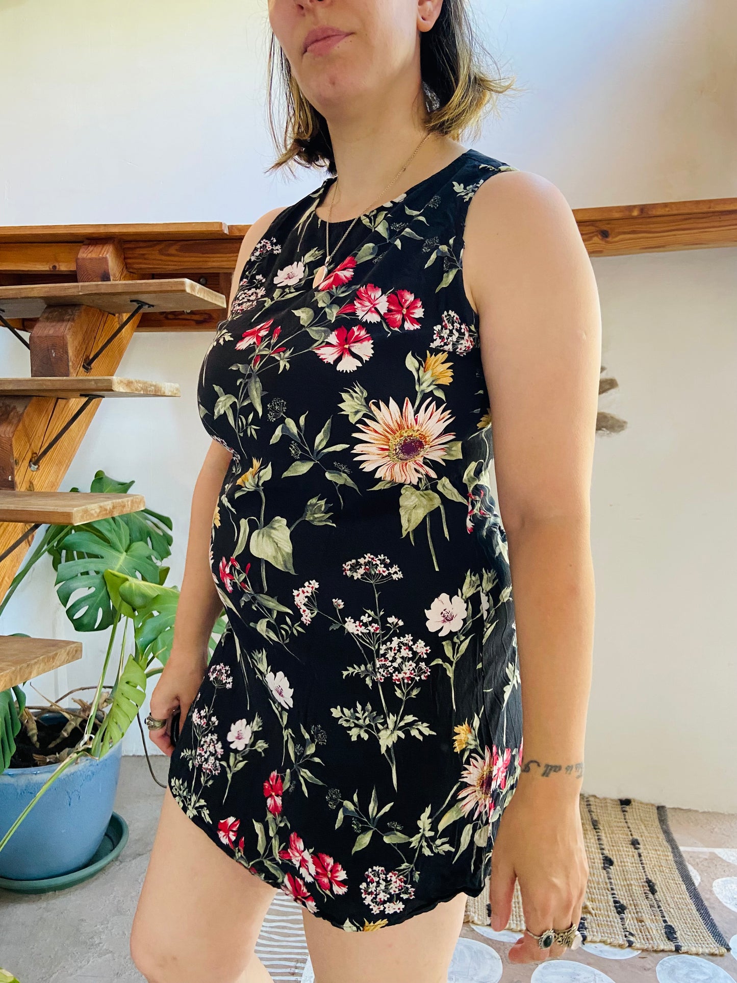 VINTAGE 90’s Floral Black Mini Dress - M