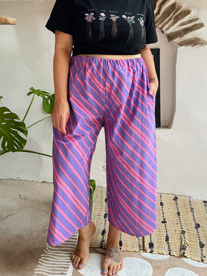 DESERT FOX Purple Chevron Stripe Wide Leg Trousers - M/L