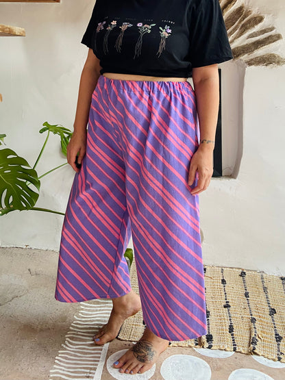 DESERT FOX Purple Chevron Stripe Wide Leg Trousers - M/L