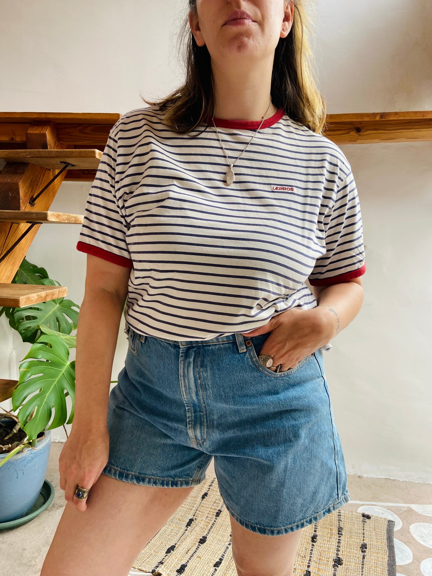VINTAGE 90's Blue & White & Red Stripe Tee T-Shirt - M/L
