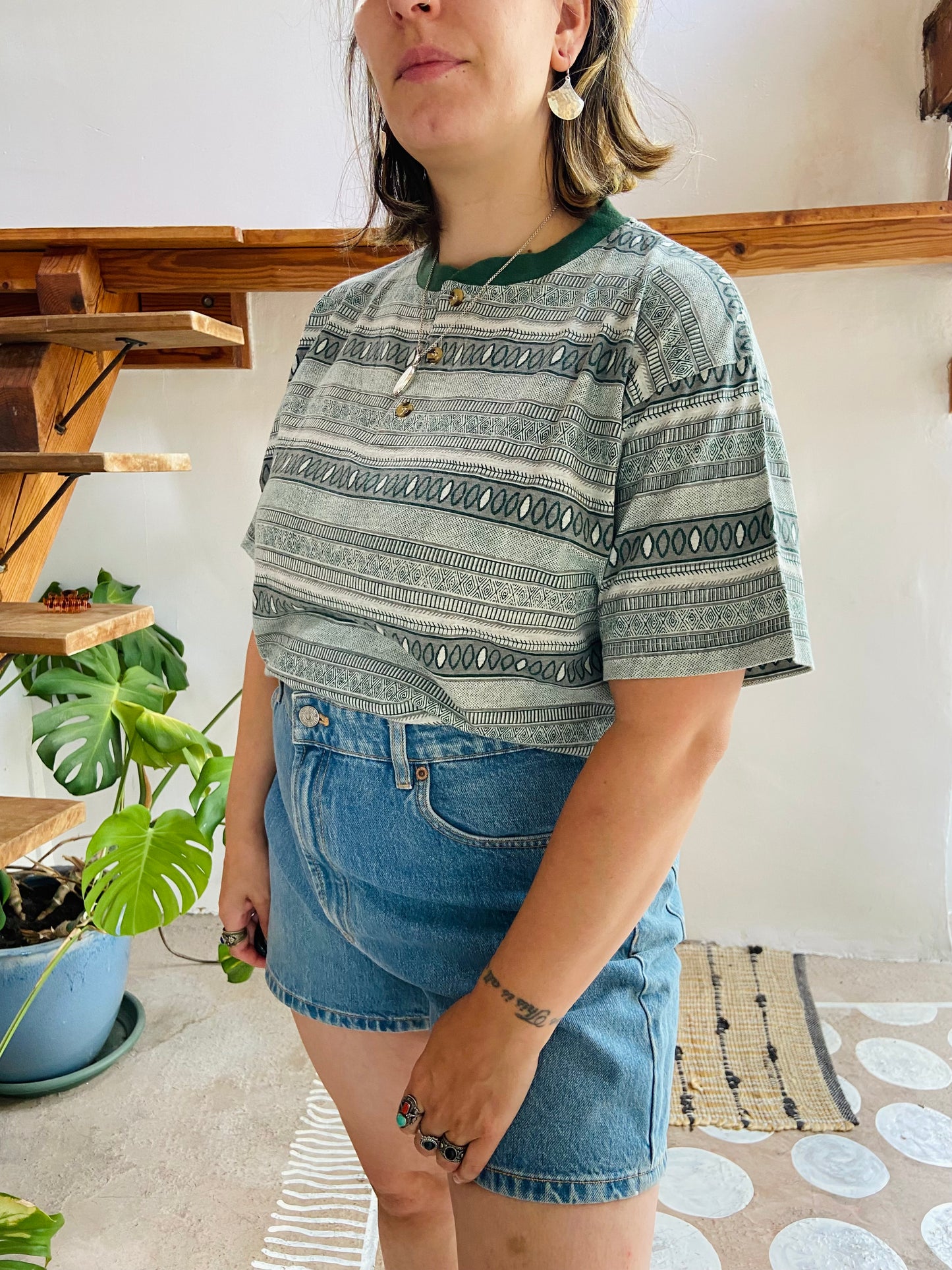 VINTAGE 90’s Green Stripe Loose Tee T-Shirt - M/L