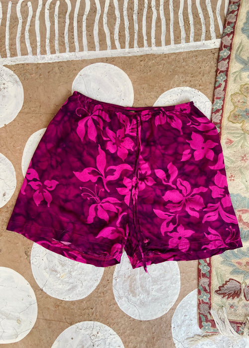 VINTAGE 90’s Purple Floral Shorts - S