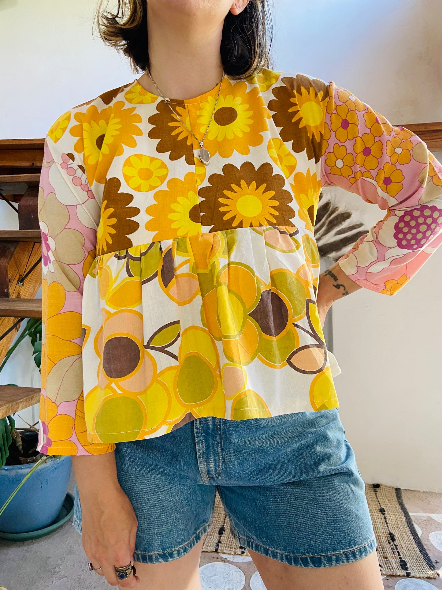 DESERT FOX Patchwork 70's Orange & Pink Floral Ruffle Top - S/M