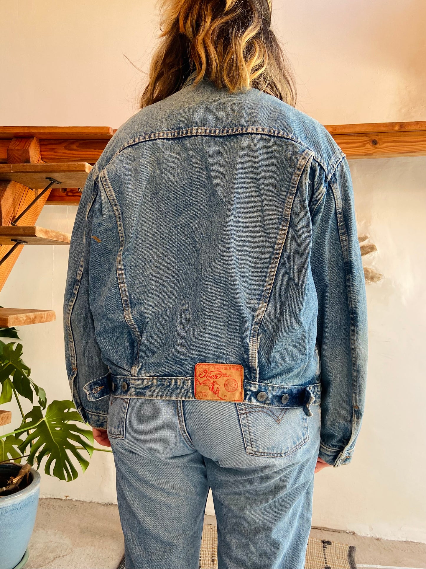 VINTAGE 90's Light Wash Denim Jacket - M