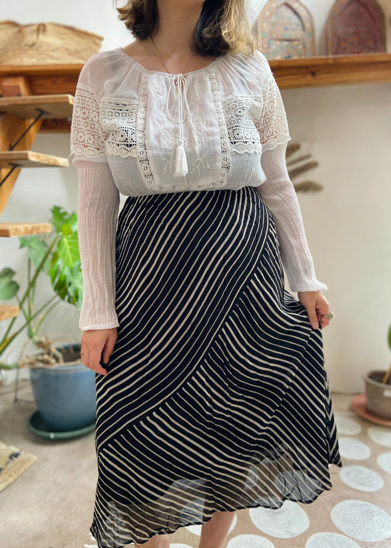 VINTAGE 90's Black & White Stripe Maxi Skirt - M/L