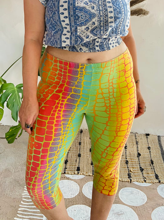 VINTAGE 90’s Rainbow Animal Print Capri Cropped Leggings - M/L