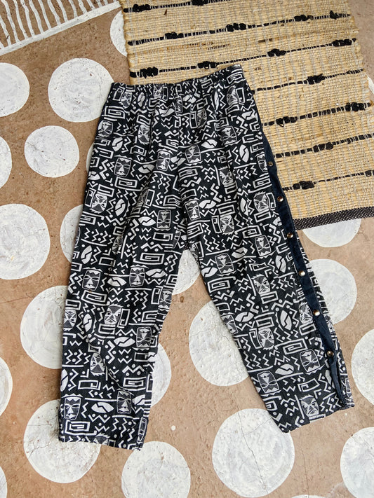 VINTAGE 90's Black & White Funky Pattern Popper Trousers - S/M