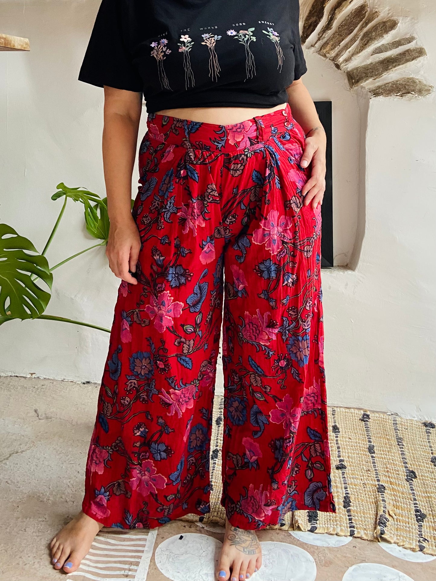 VINTAGE 90's Wide Leg Floral Red Trousers - M/L