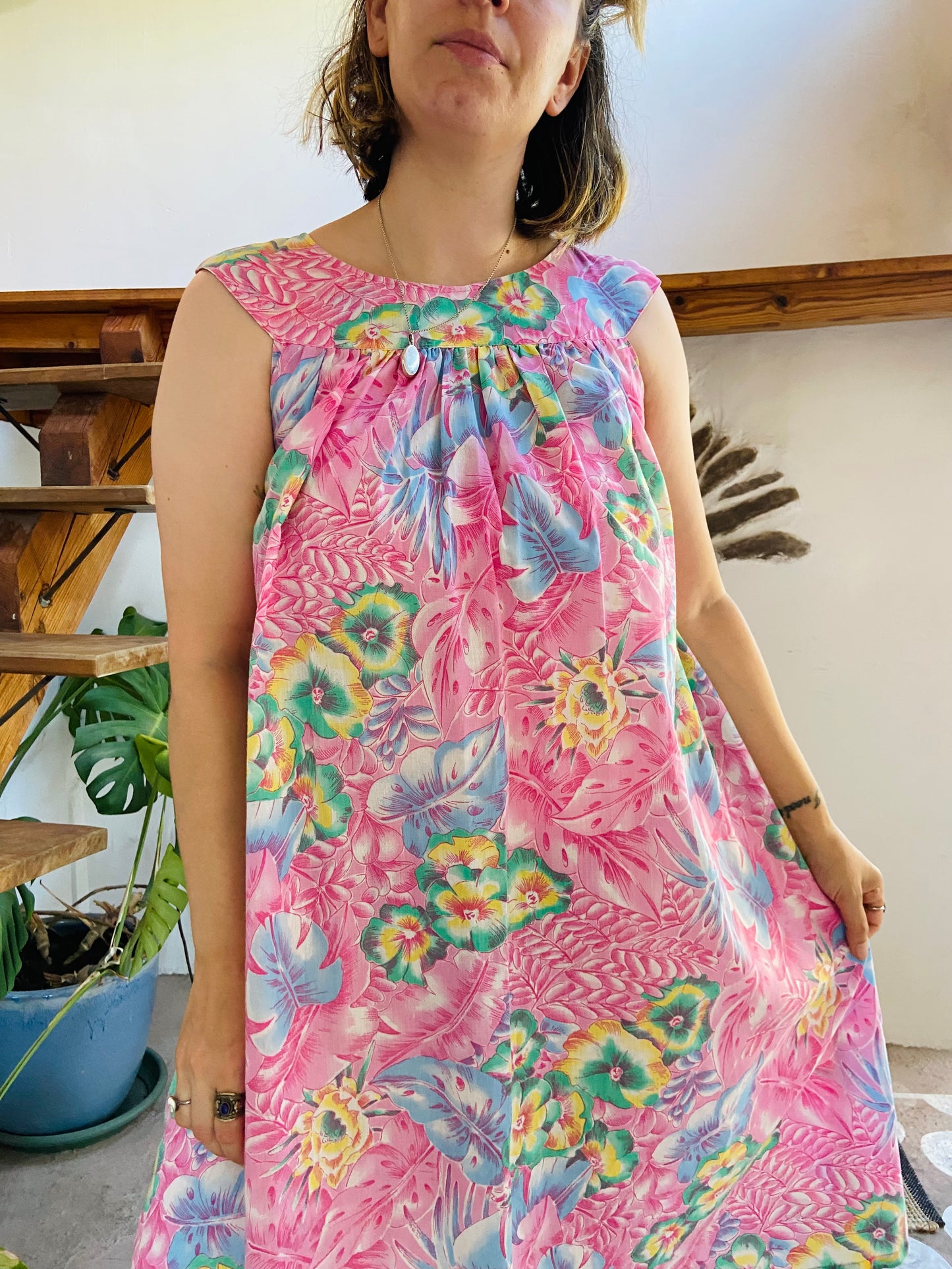 VINTAGE 90’s Pink Tropical Floral Midi Dress - S/M