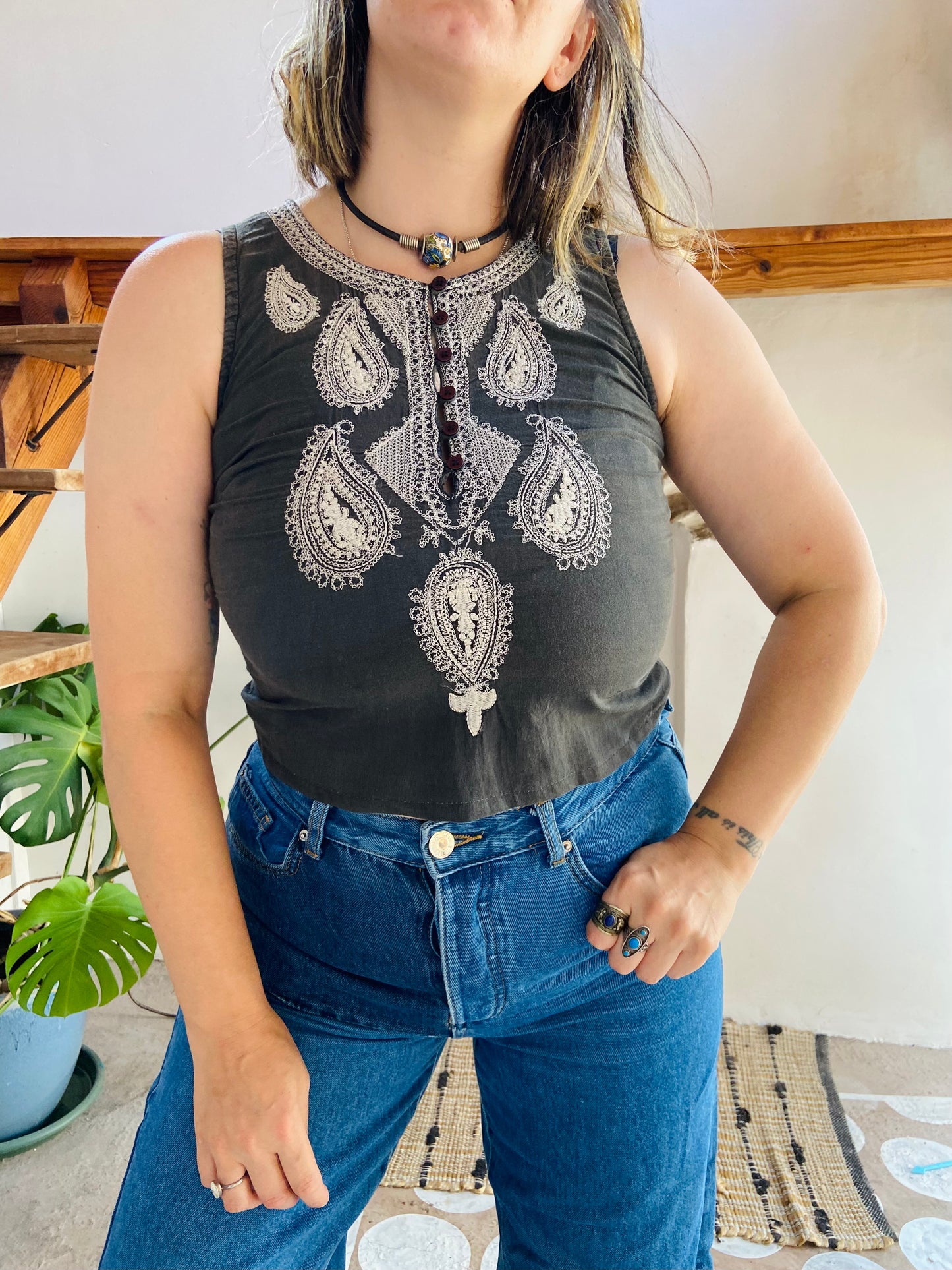 VINTAGE 90's Bohemian Embroidered Crop Top - S