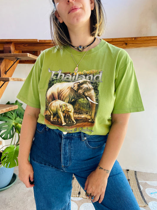 VINTAGE 90's Tourist Thailand Elephant T-Shirt - M/L