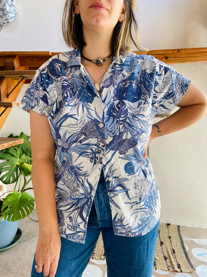 VINTAGE 90's Blue Leaf Print Short Sleeve Shirt - M/L