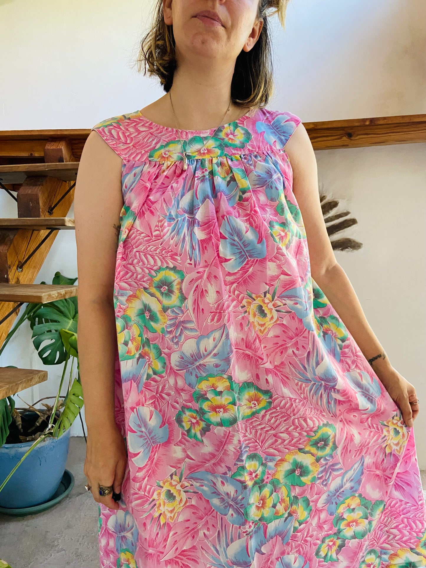 VINTAGE 90’s Pink Tropical Floral Midi Dress - S/M