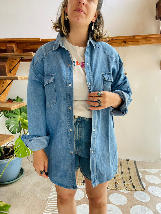 VINTAGE 90’s Blue Denim Long Sleeve Shirt - L