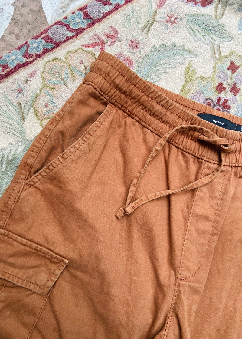 PRELOVED Brown High Waisted Cargo Trousers - S/M